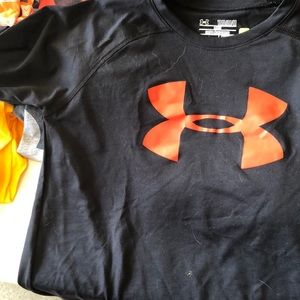 Dry fit under armour shirt